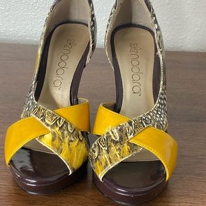 Nadara Size 5. Women’s Shoes.